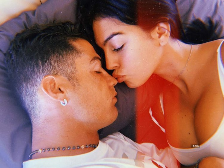 Who is Ronaldo sleeping with