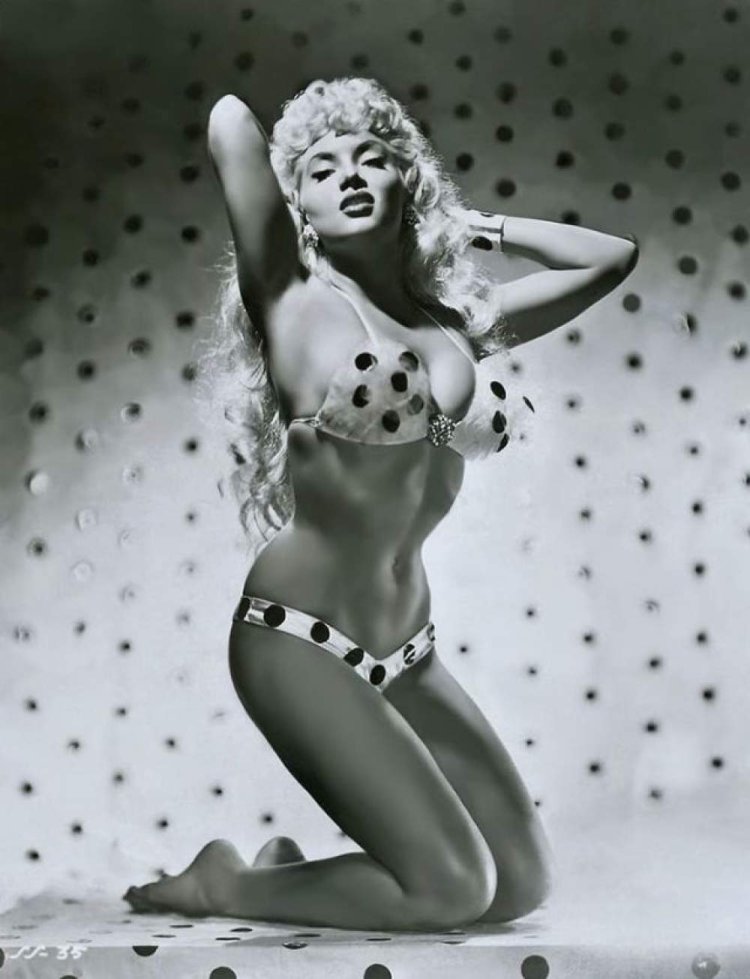 Christine Lilly Burleske