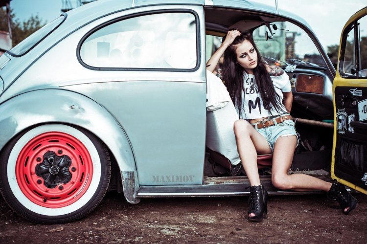 Tanks, chicks, rock and roll