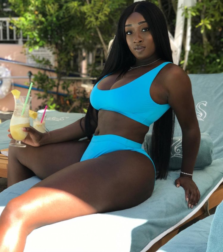 Nina-the -lite photo