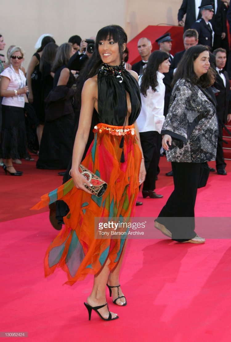 Yasmine Santos model