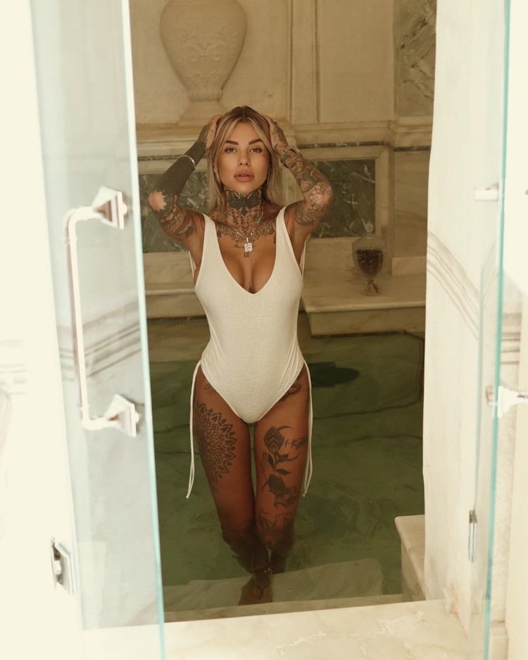 Zoe Christopholi Sergio