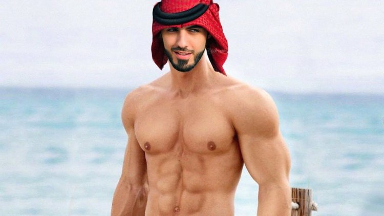 Omar Borkan al Gala torsos
