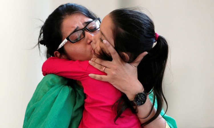 Pakistanese kiss