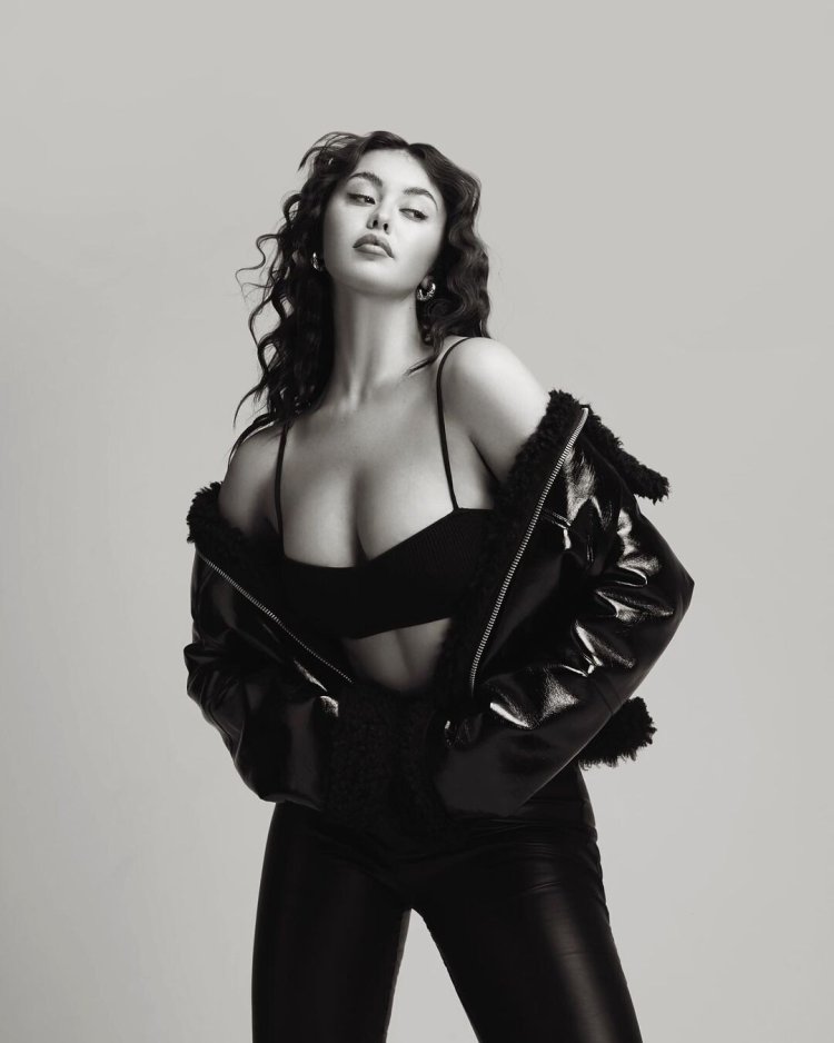 Millie Model for Adults