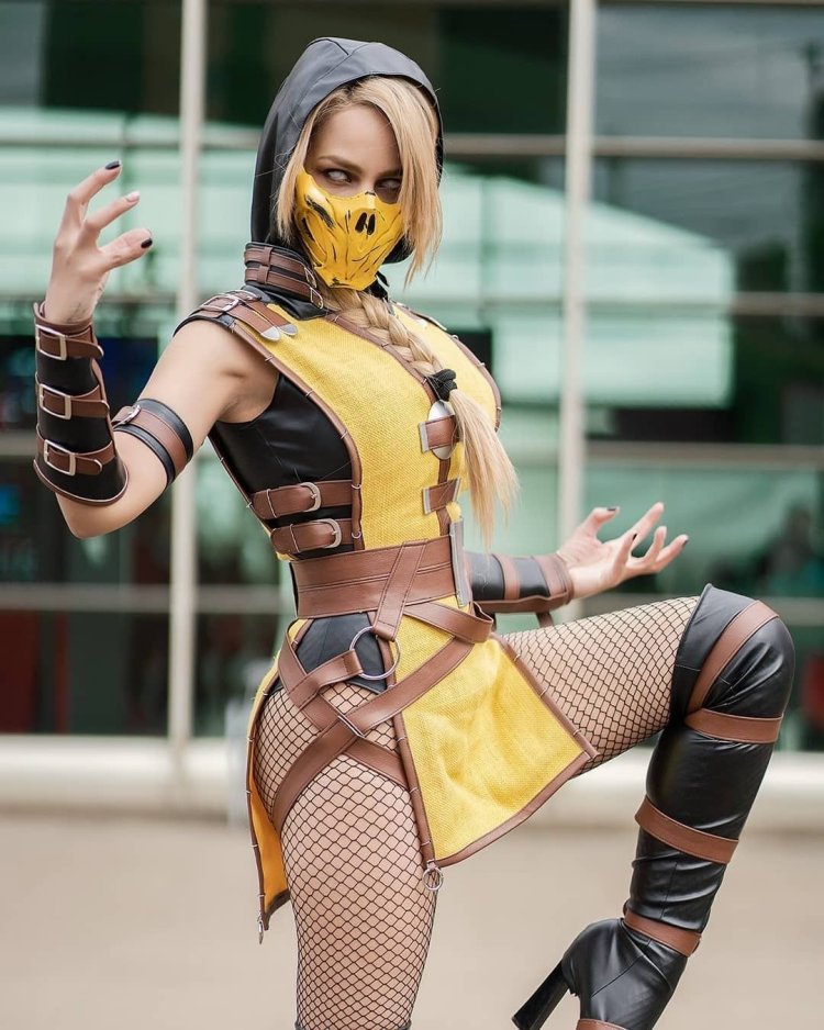 Cosplayers Mortal Combat
