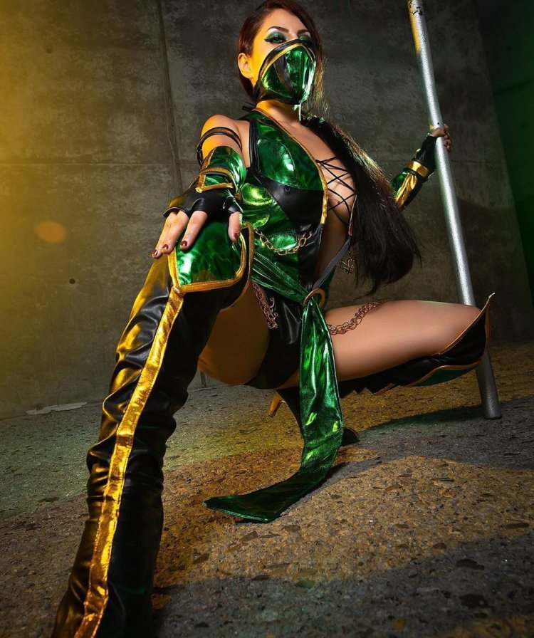 Jade Mortal Kombat Cosplay
