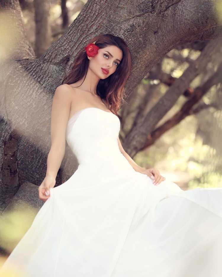 Persian girls Ablojka