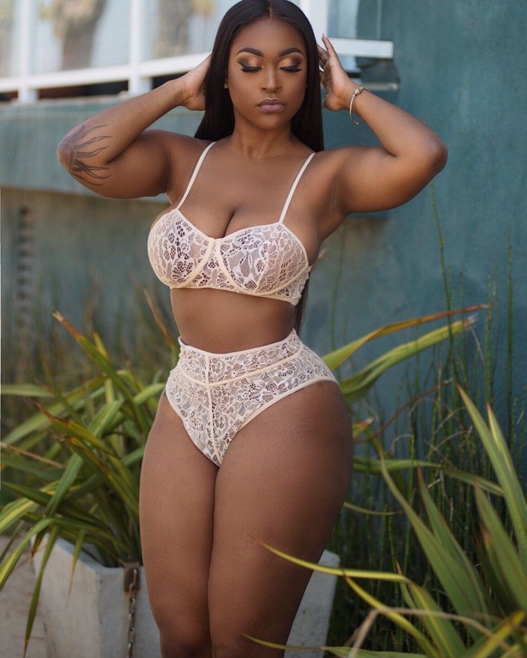 Karl Brown with girlfriends