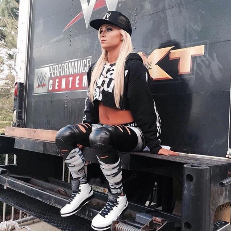Liv Morgan photo