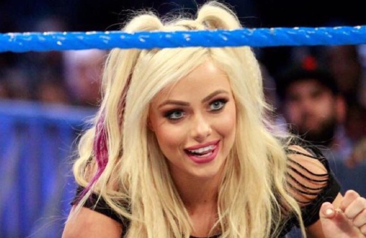 Liv Morgan Smile