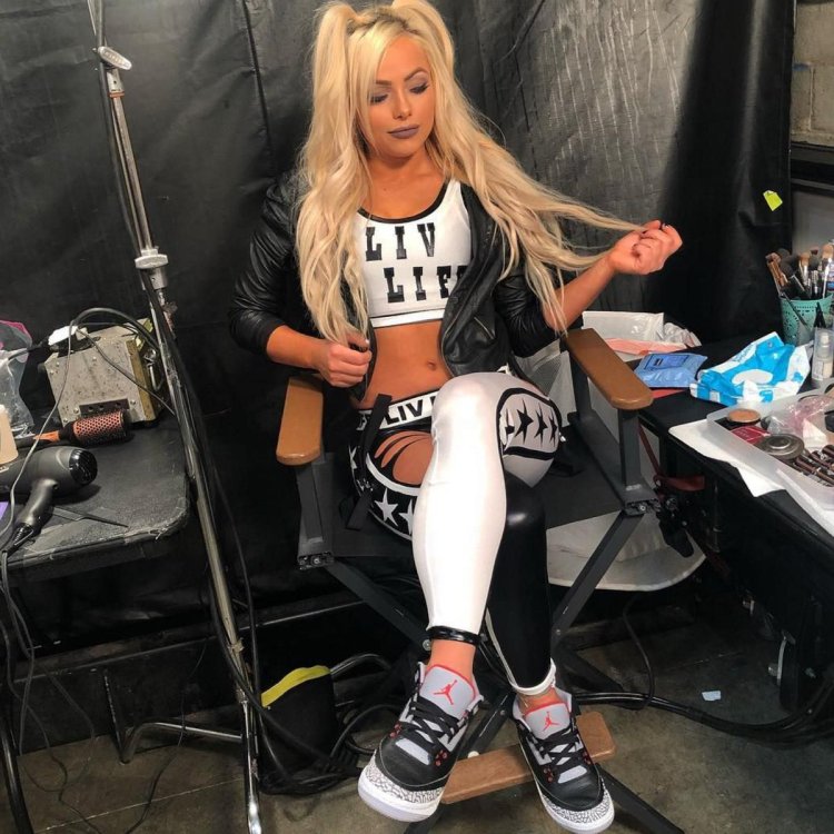 Liv Morgan hot