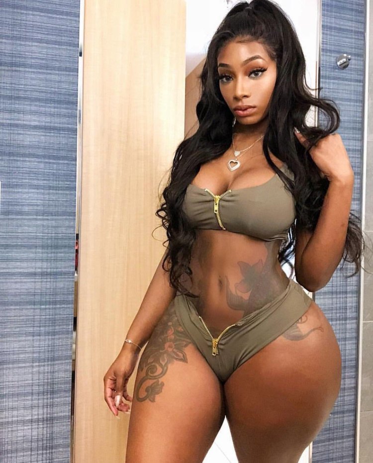 Dominique Chinn figure