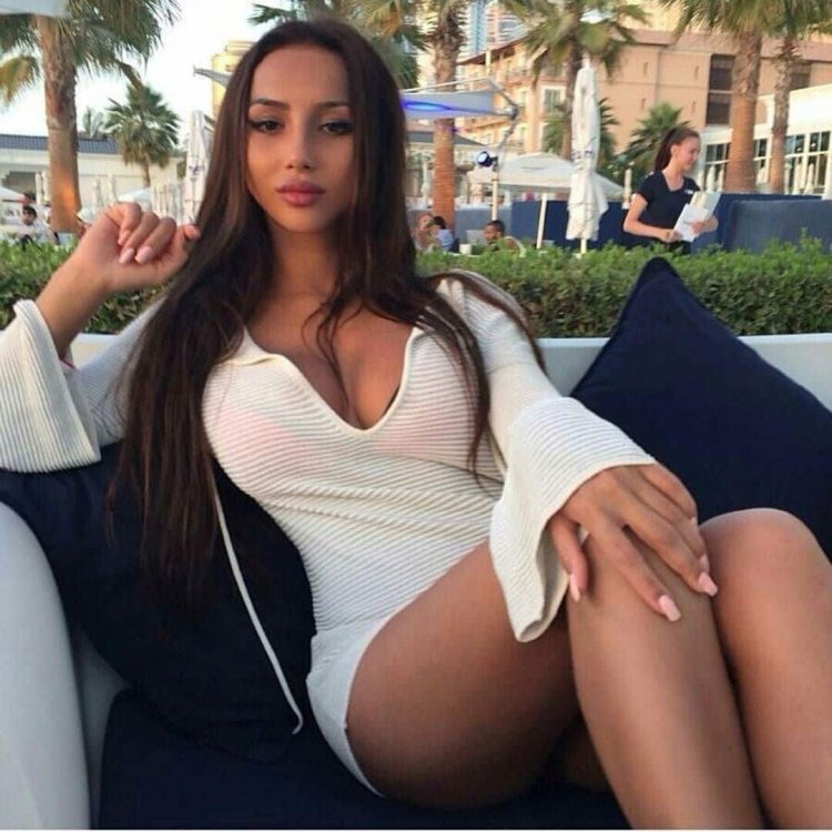 Model Siter Banu Israilov