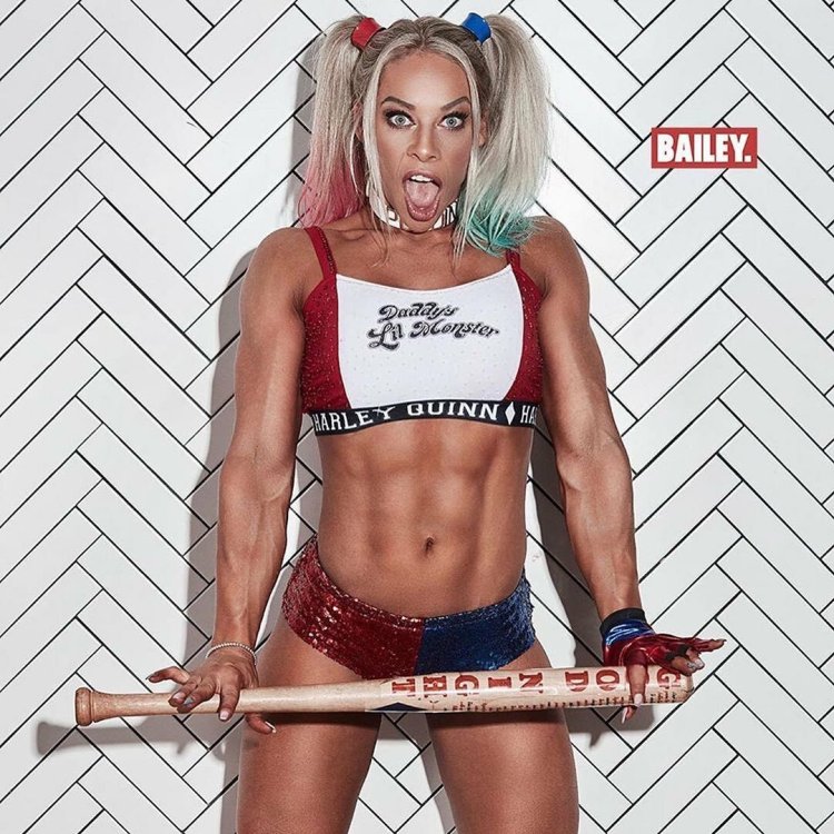 Loren de Grauf in linen