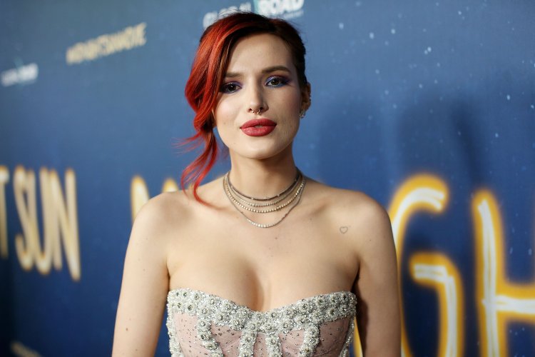 Bella Thorne now 2022