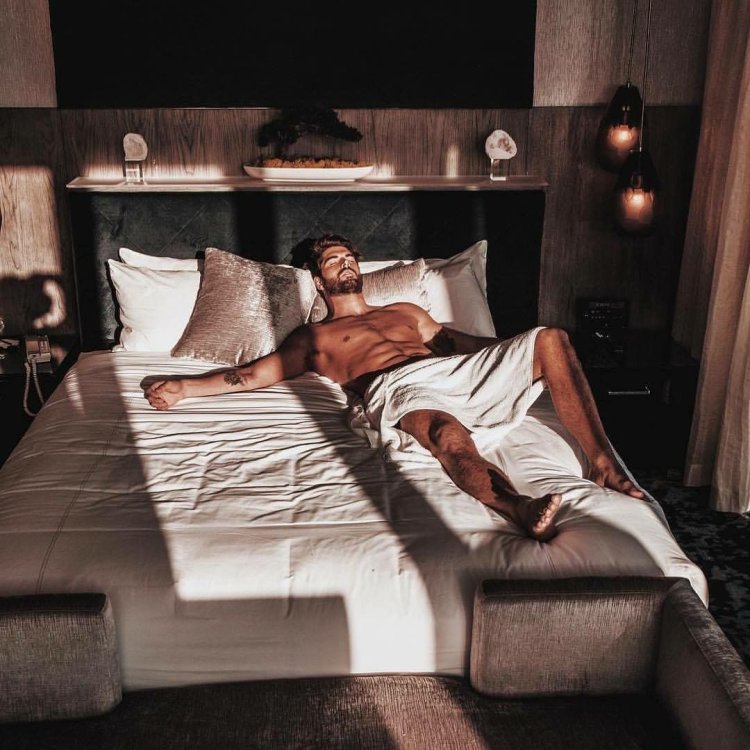 Nick Bateman in bed