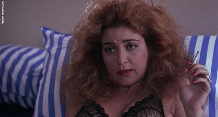 Anne Hampton "Annie Potts"