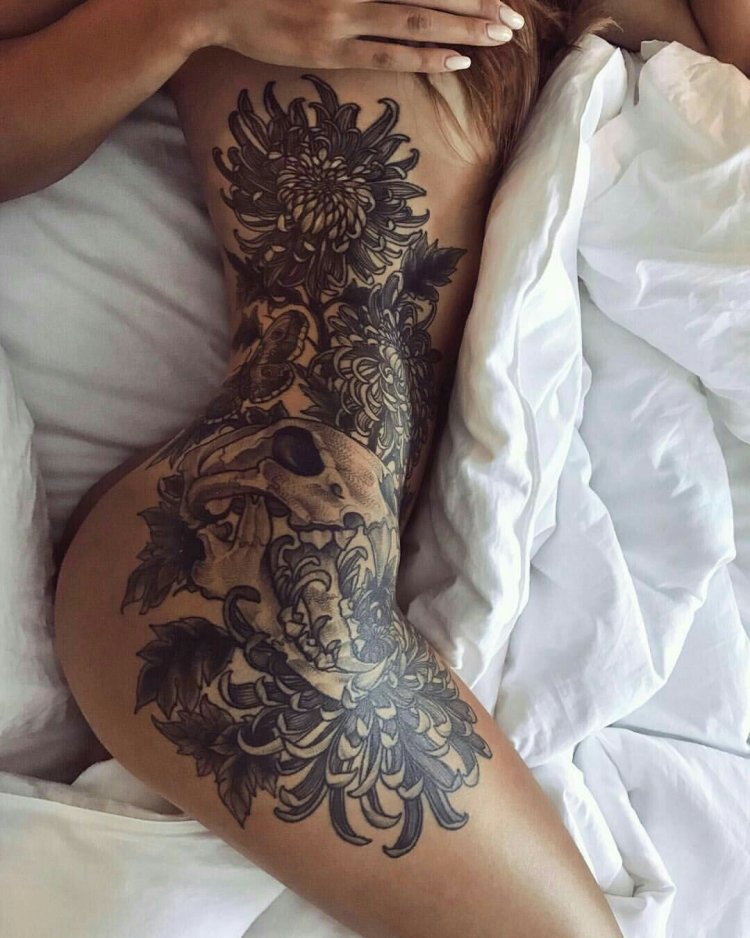 Tattoo from hips to back
