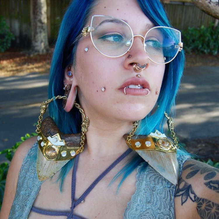 T -shirt with pierced nipples