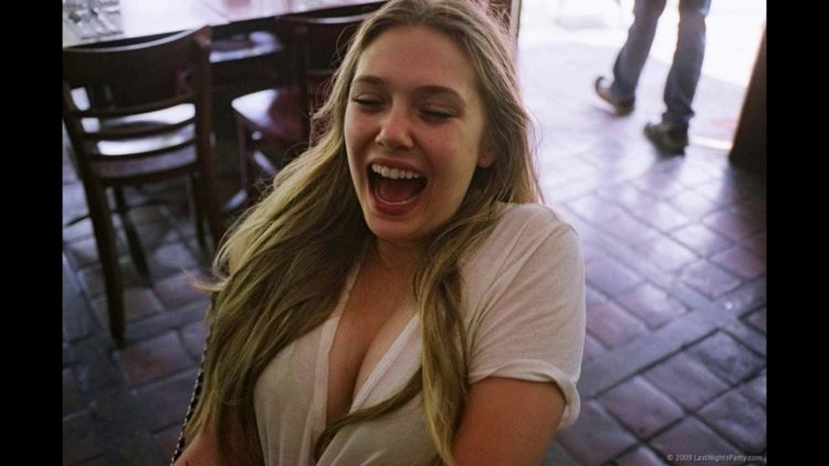 Elizabeth Olsen with an open mouth