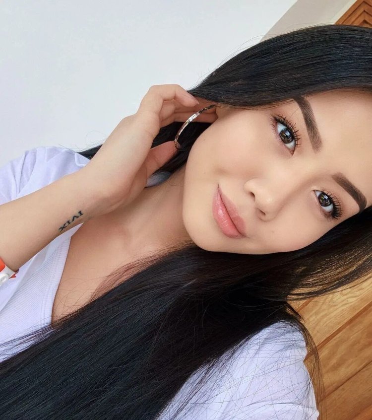 Kazakhsi Aizhan Asemova