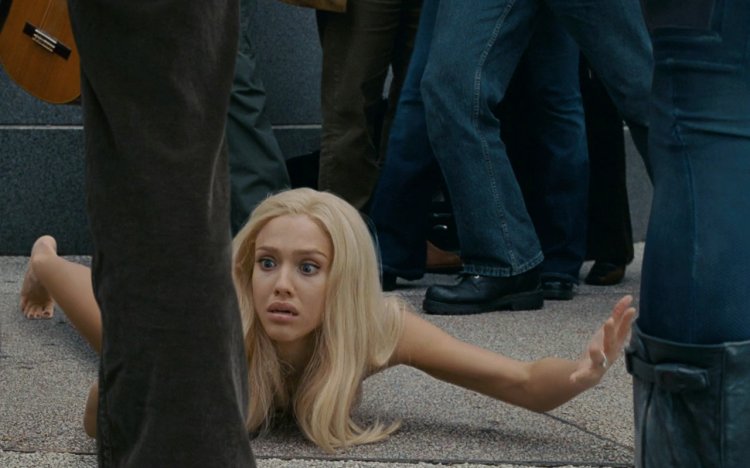 Jessica Alba Fantastic four legs