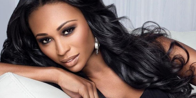 Black Women with Long Wig