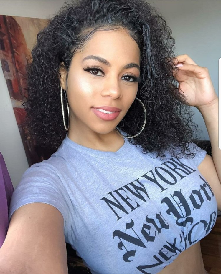 Nigeria Girls Selfie