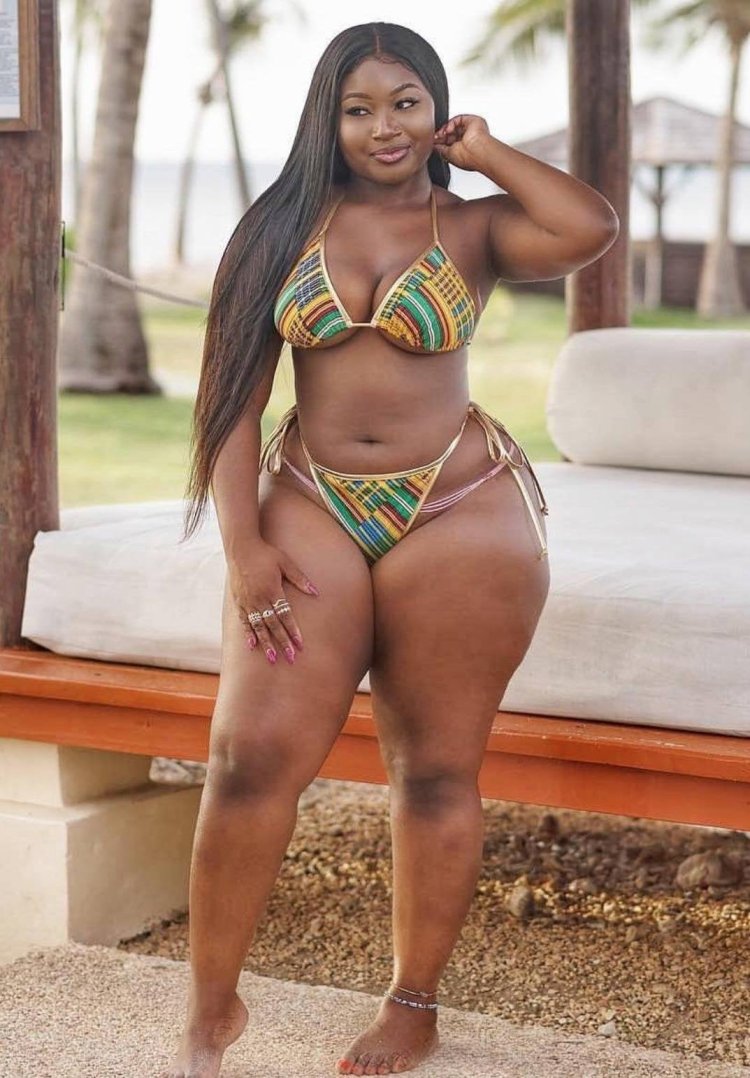 A thick dark -skinned woman