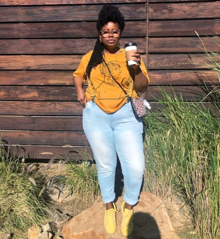 Model Big Black Ebony Feet Ass