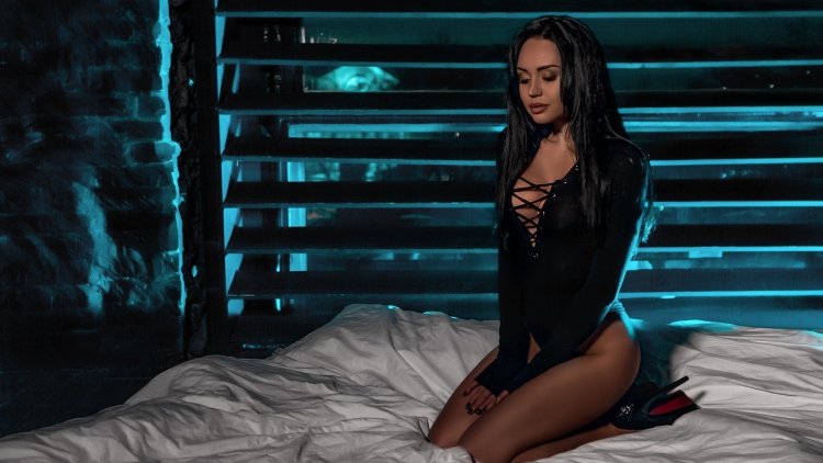 Valeriya Ogel in underwear