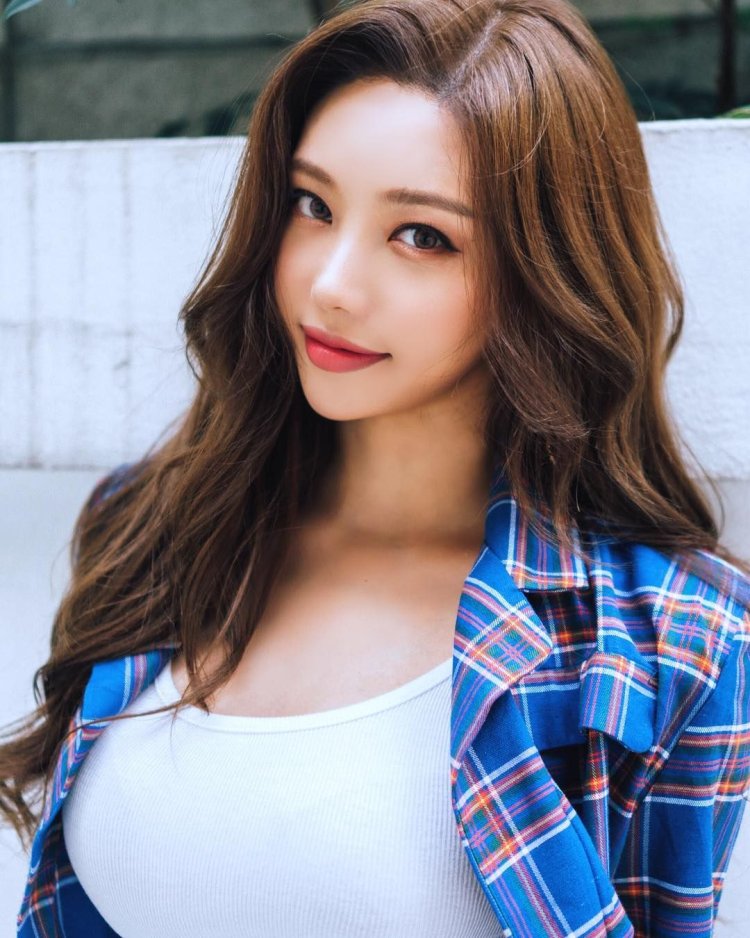 Asian girls dear 19+