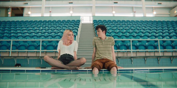 Sexual education series Otis and Mave