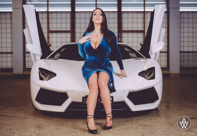 Angela White in the car