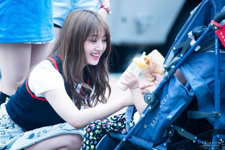 Jihyo One in a Million Photo