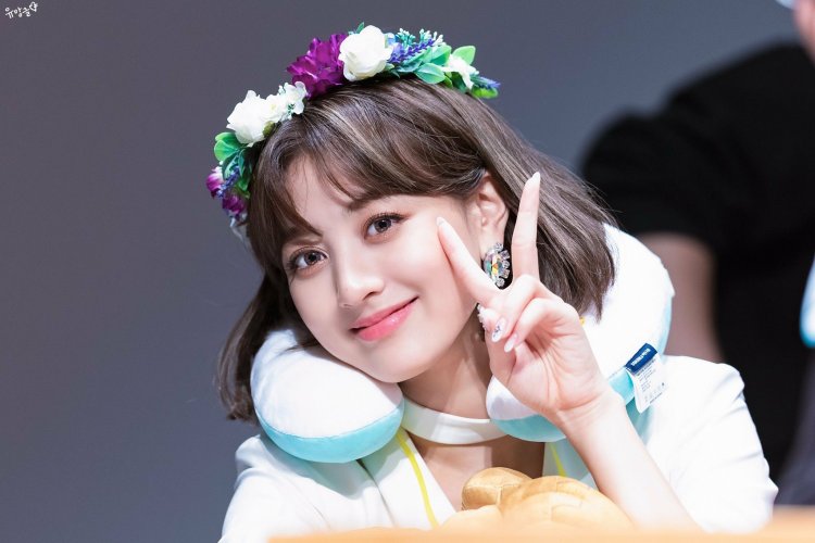 Jihyo One in a Million Photo