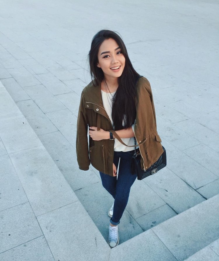 Aizhan Asemova Selfie