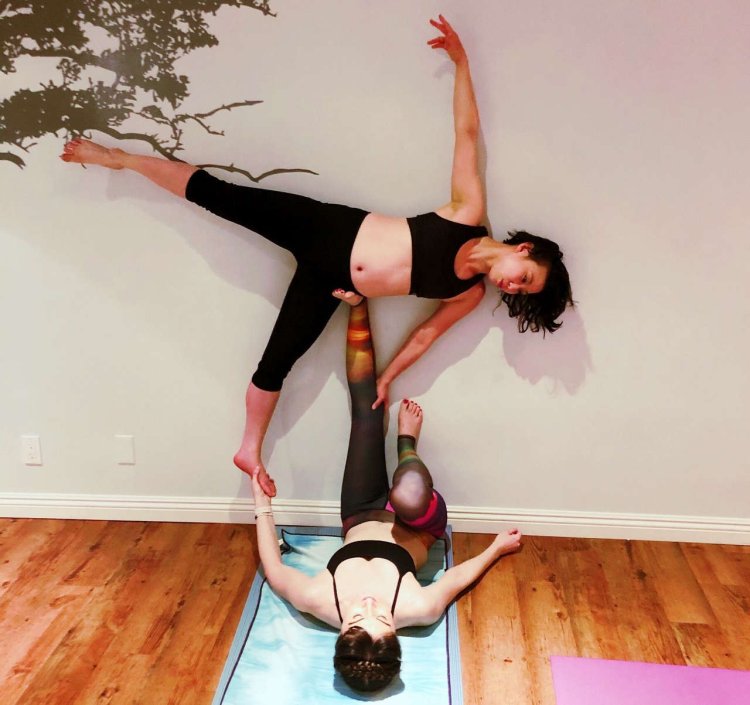 Acro Yoga 10.07