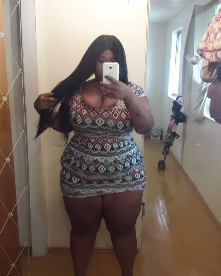 Rachel Smith Wide Hips