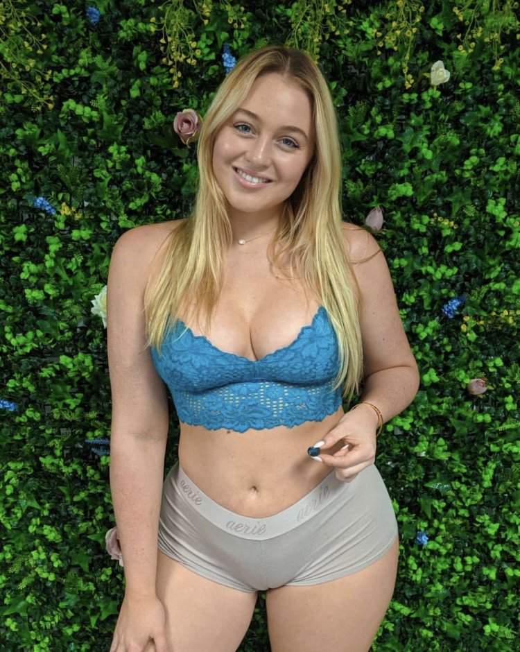 Iskra Arabella Lawrence