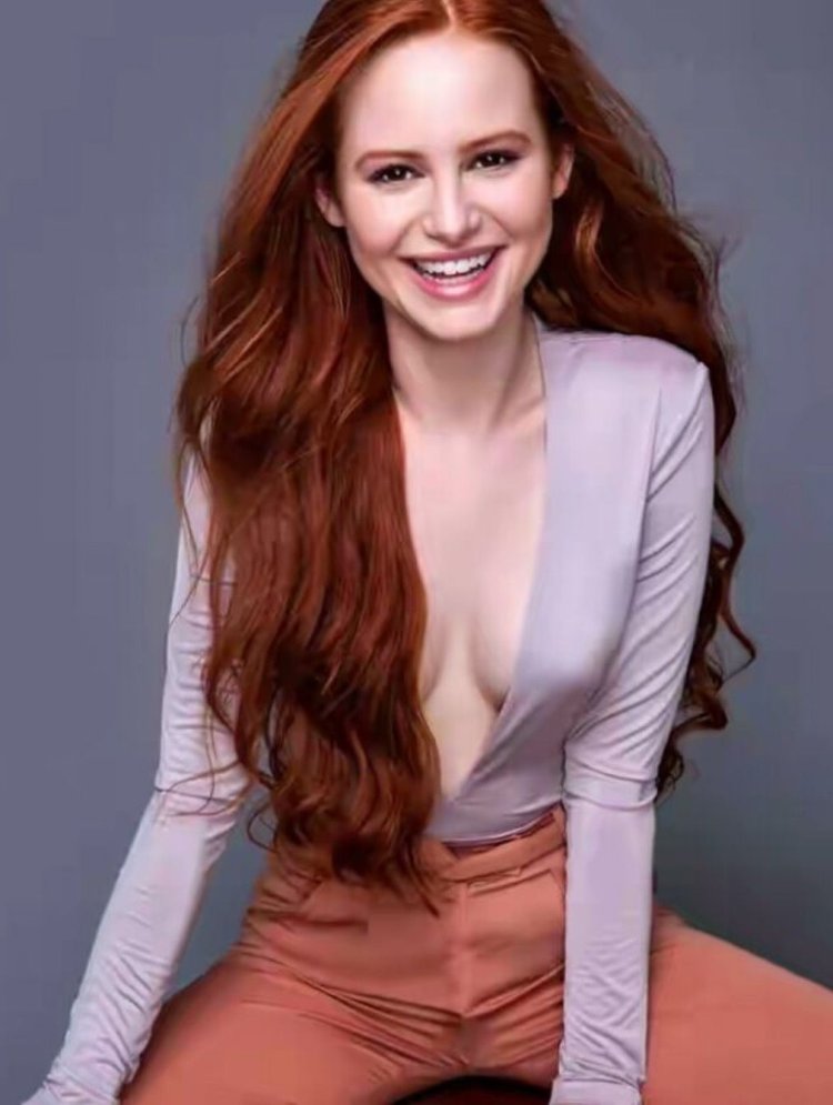 Madelin Petsh is hot