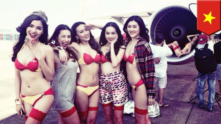 Stewardesses in Bikini VietJet Air (Vietnam)