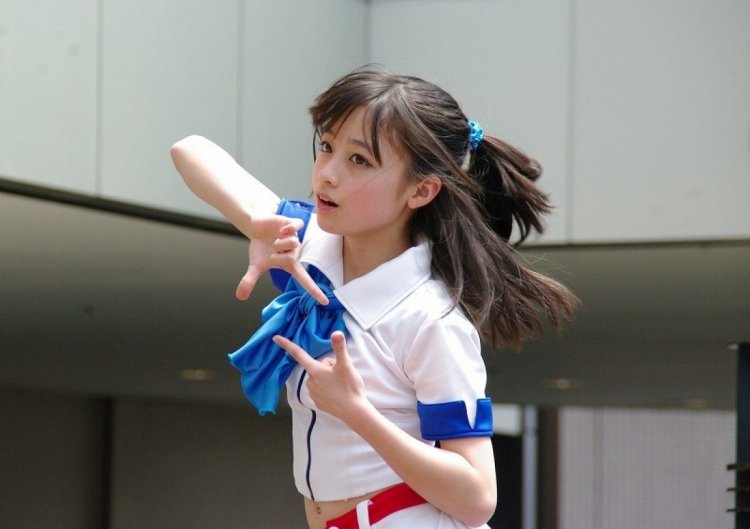 Kanna Hashimoto idol