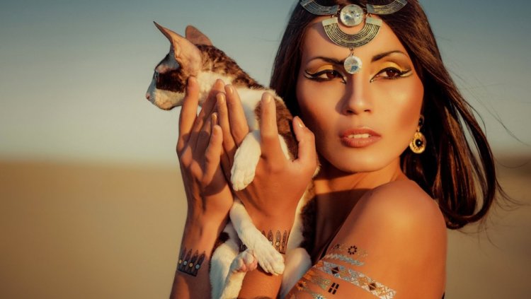 Cleopatra cat Egypt