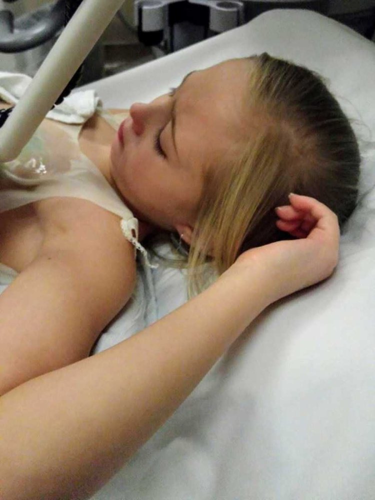 Cutting the mammary glands