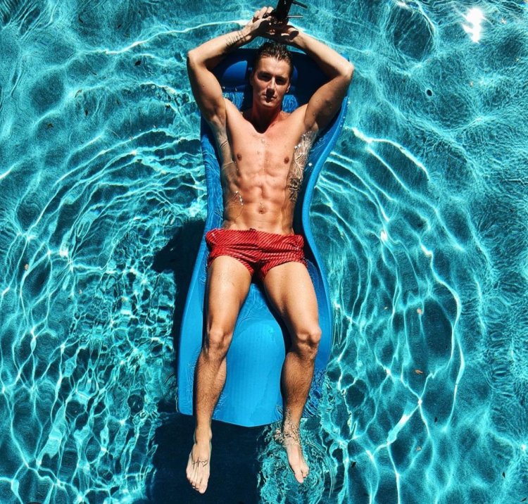 Alexey Vorobyov Tors