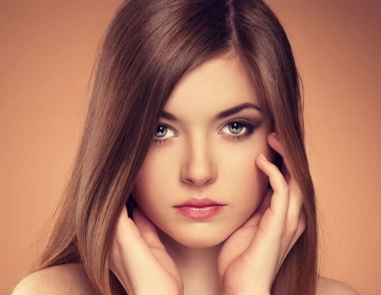 Beautiful girls with a sweet face