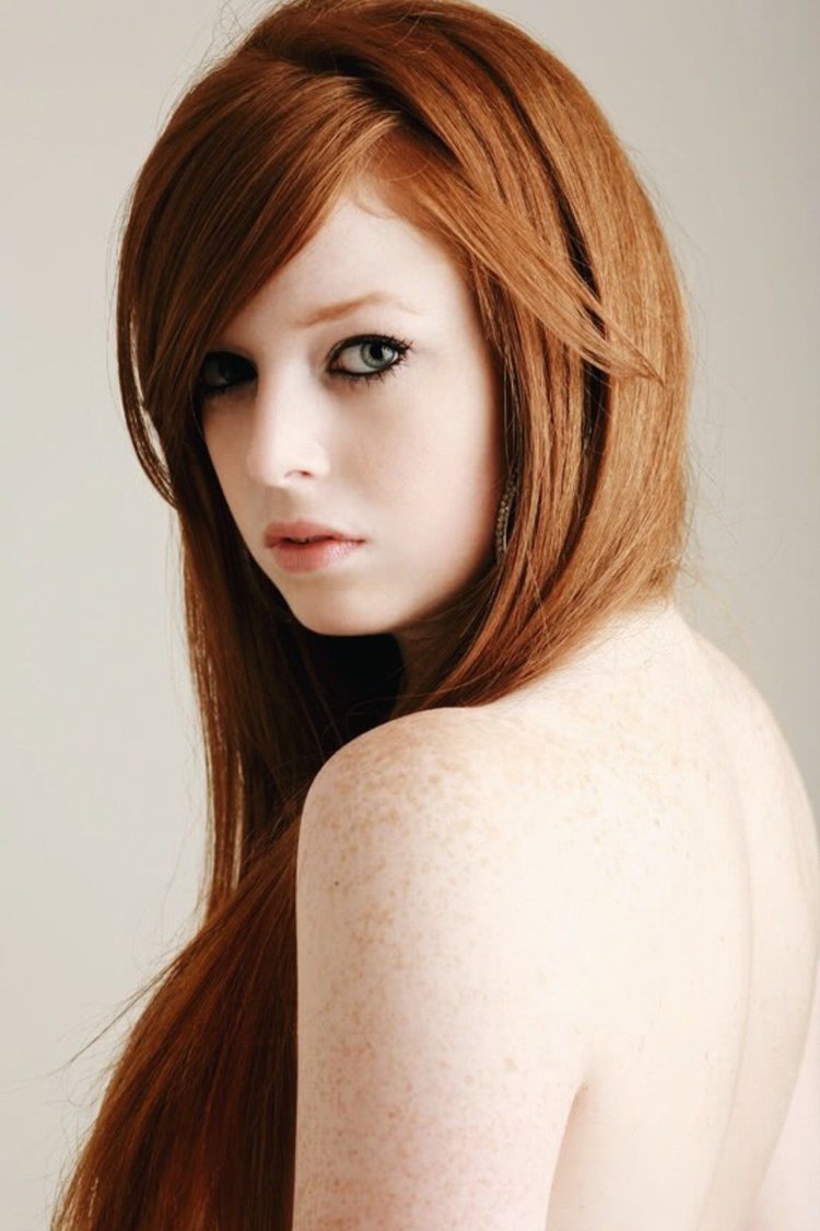 Red -haired girl White