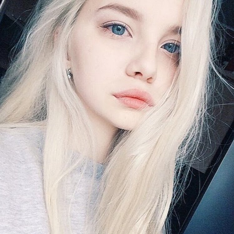 Blonde Blond girl 16 years old